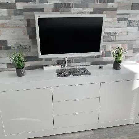 Kleine Moewe, Exklusives Ein Zimmer Apartment Mit Sauna Im Haus Wunstorf Exterior photo
