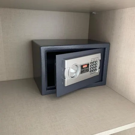 Kleine Moewe, Exklusives Ein Zimmer Apartment Mit Sauna Im Haus Wunstorf Exterior photo