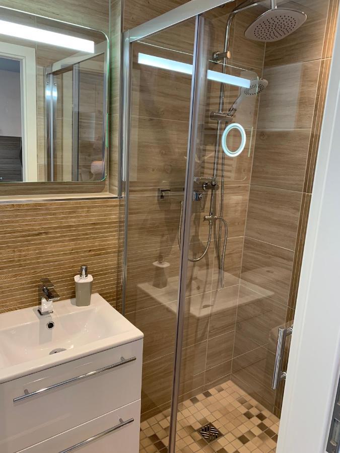 Kleine Moewe, Exklusives Ein Mit Sauna Im Haus Apartment Wunstorf